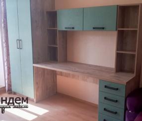 Столы Компьютерные столы Столы для макияжа