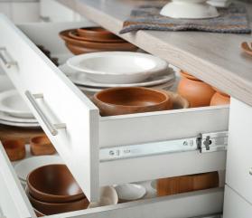 С доводчиками